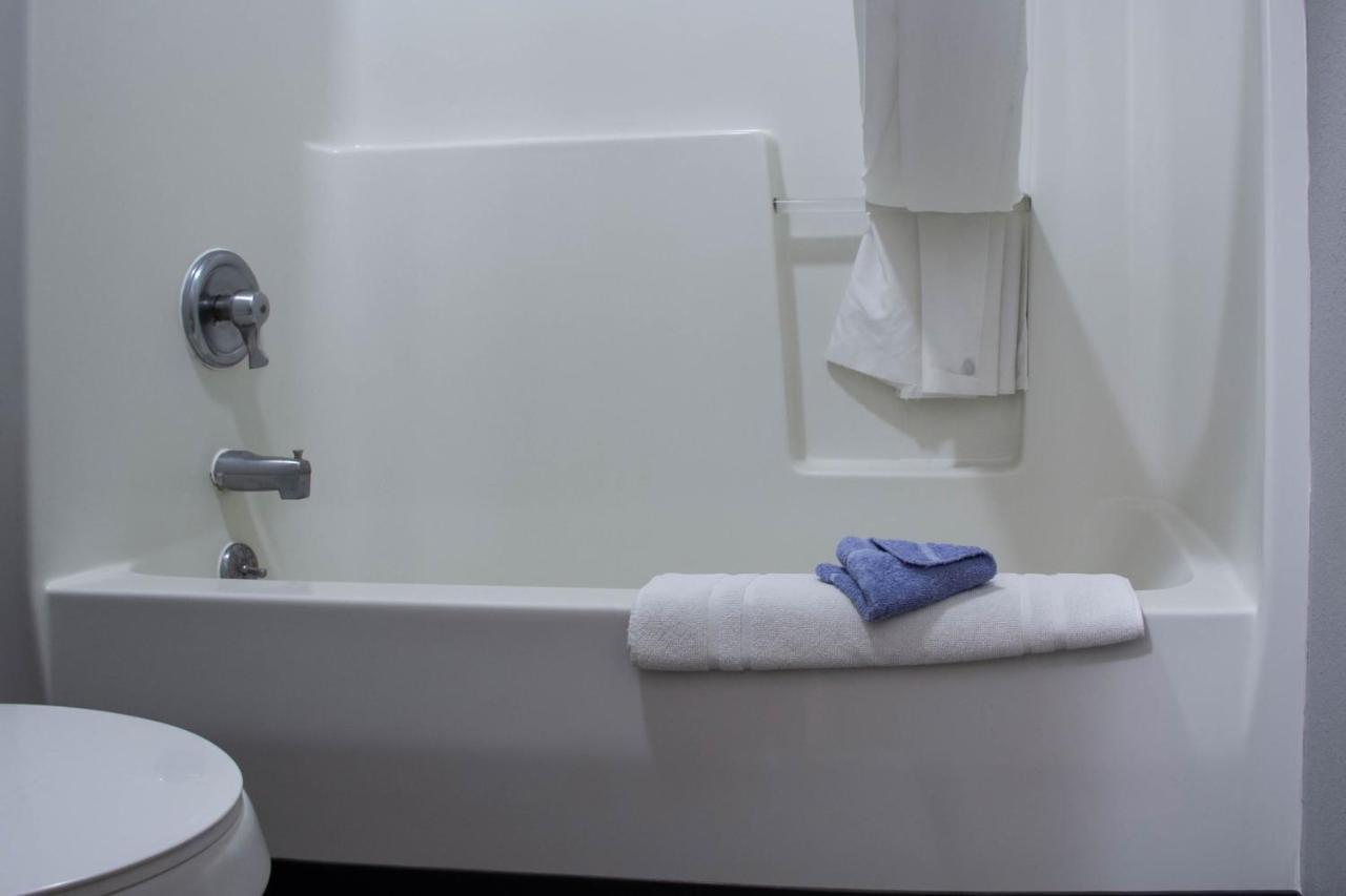 New Victorian Inn & Suites-Norfolk Ngoại thất bức ảnh
