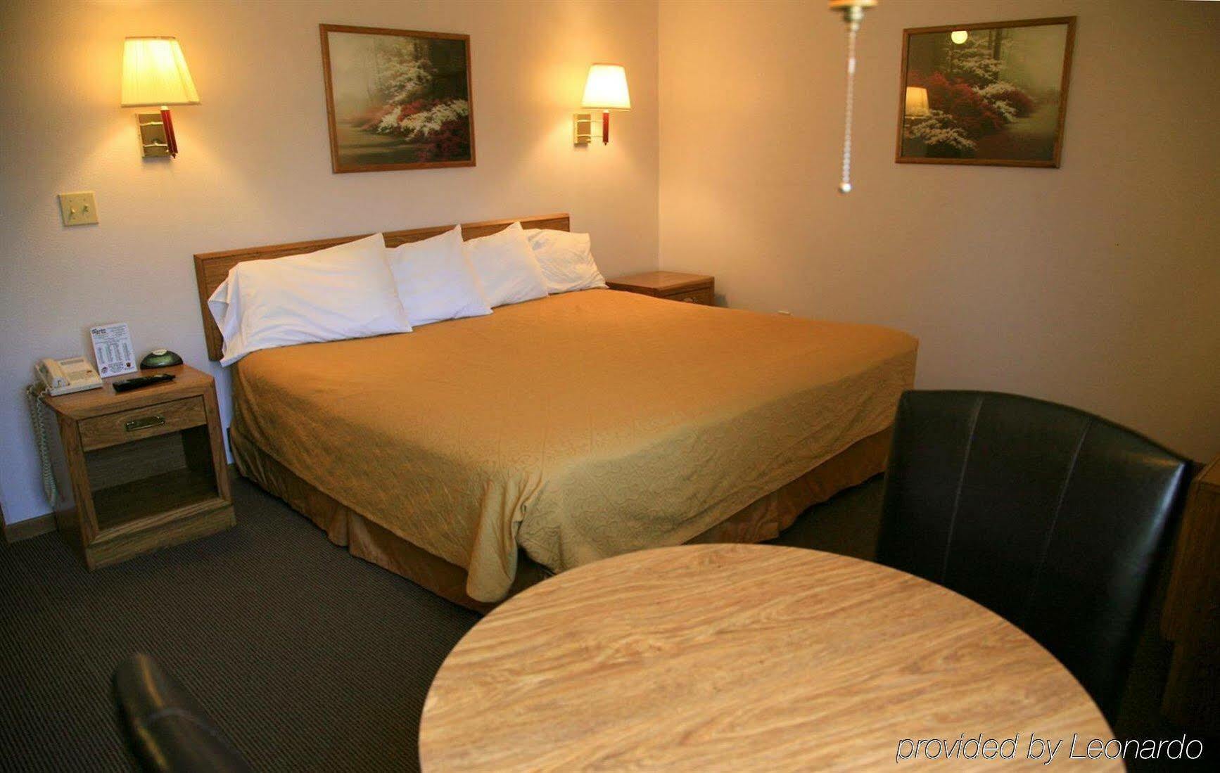New Victorian Inn & Suites-Norfolk Ngoại thất bức ảnh
